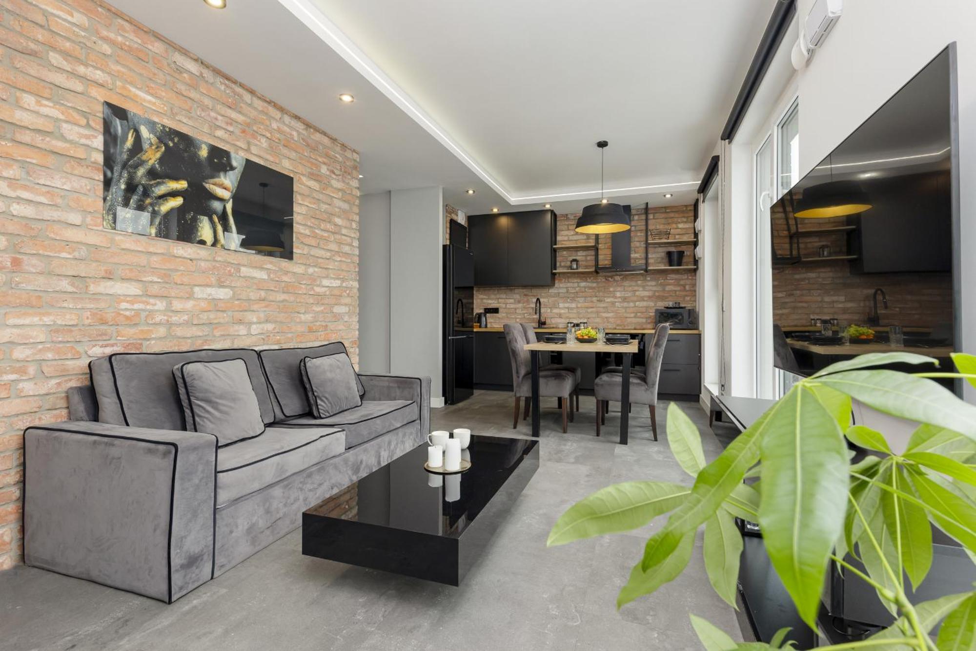 Milionowa Loft With Parking In By Renters Apartment *